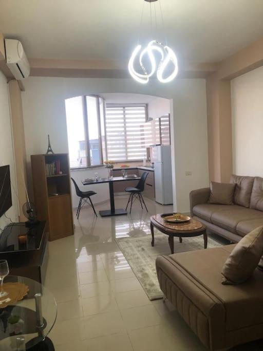 Cozy 1-Bedroom Flat, Beachside دراس المظهر الخارجي الصورة